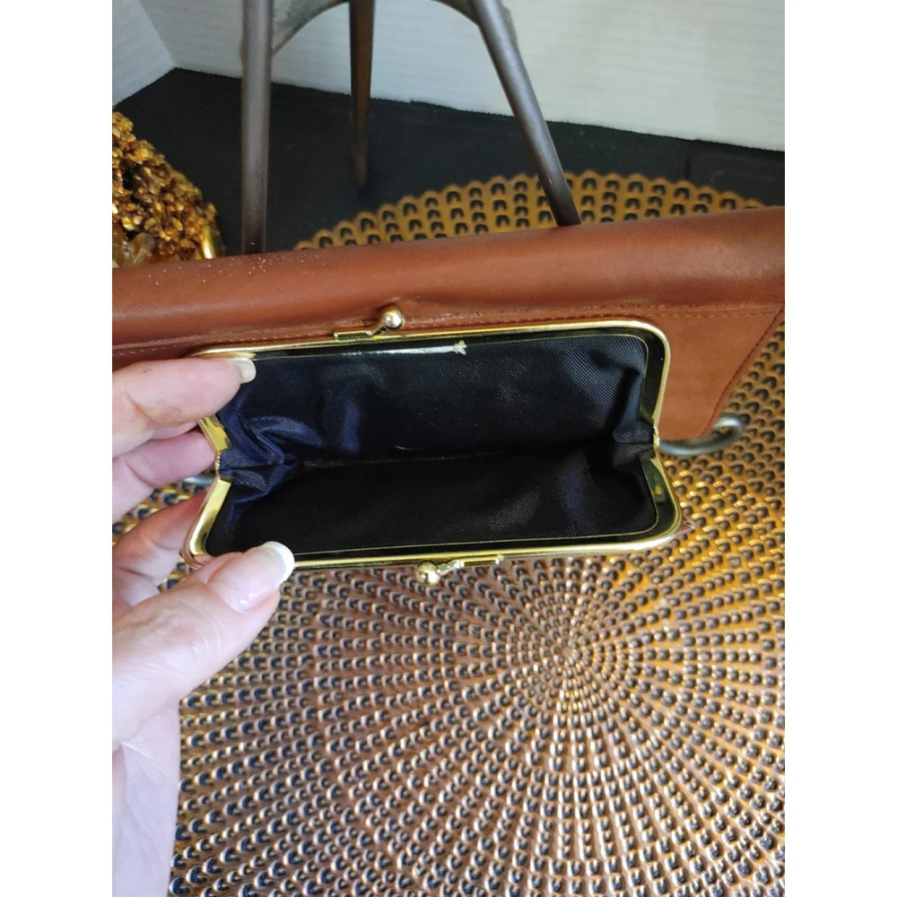 Rough Roses Leather Wallet - Picture 4 of 7